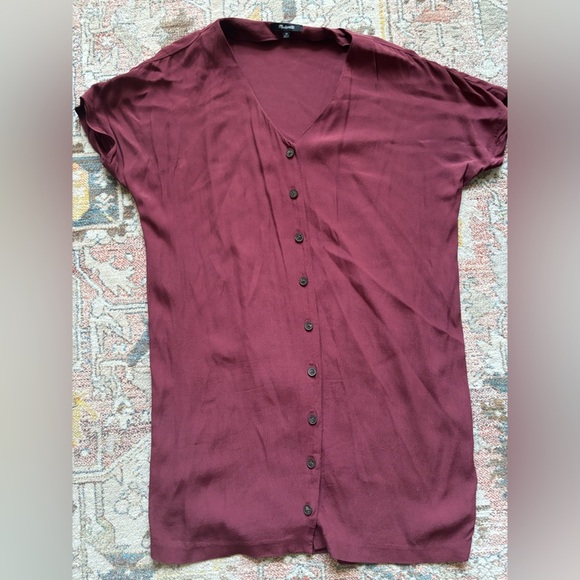 Madewell L1933 Button-Front Easy Dress in Rich Burgundy - Picture 2 of 5